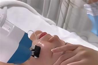 Needle-free Water Light Facial